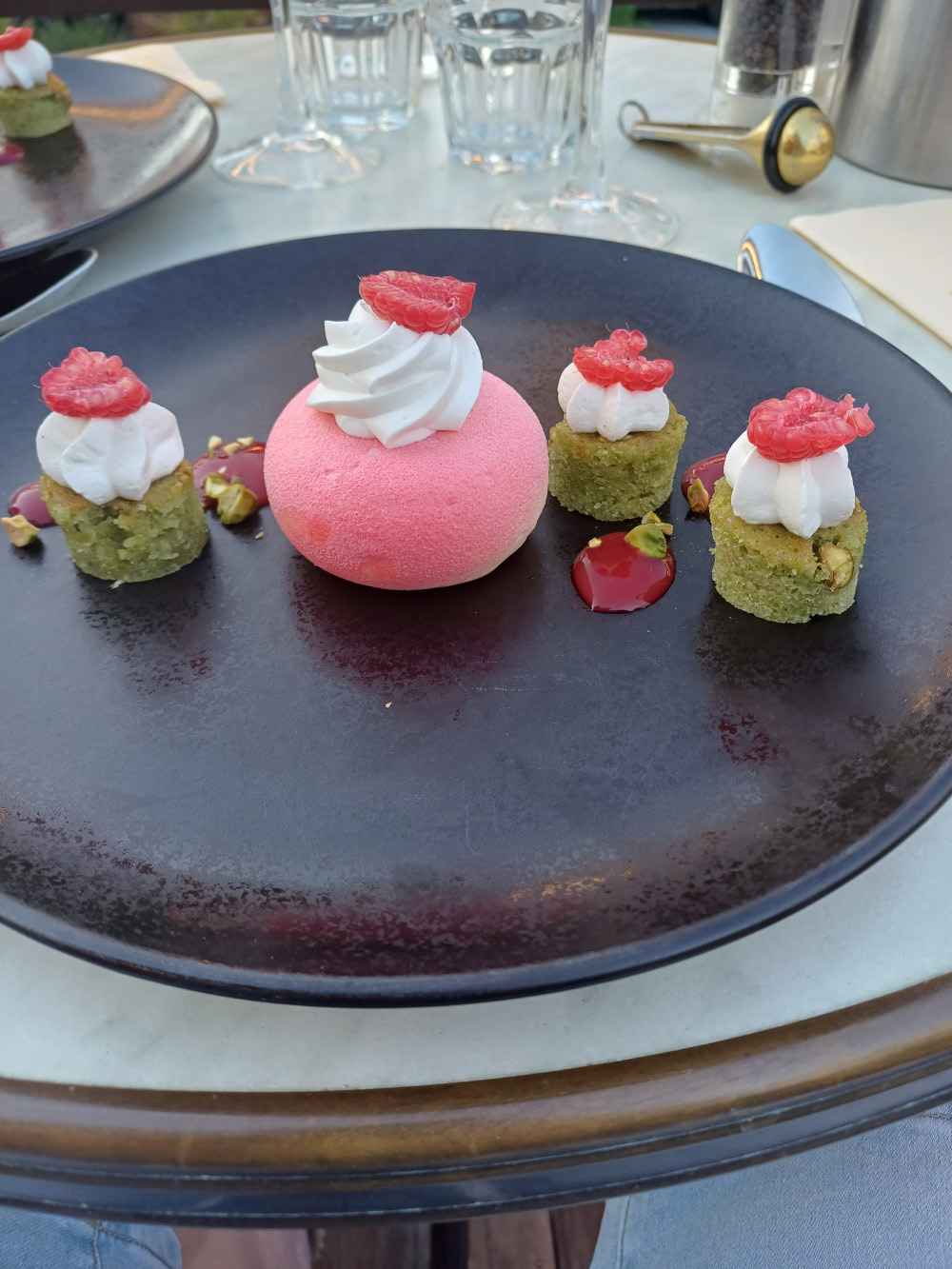 Photo de L'ARCALOD & BISTROT JEANNE - HÔTEL*** RESTAURANT