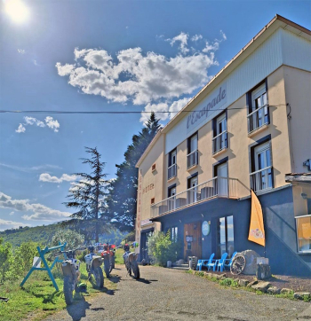 Relais Motards HÔTEL RESTAURANT L'ESCAPADE